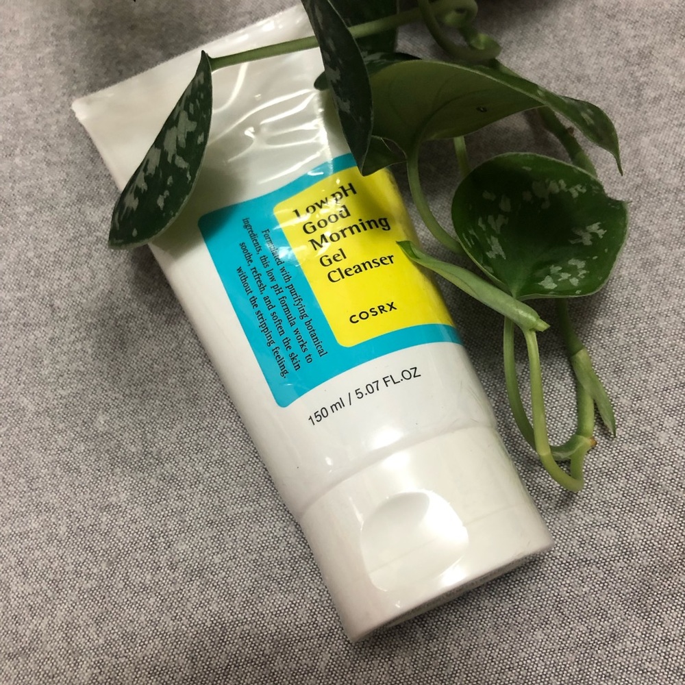 COSRX Low Ph good morning gel cleanser